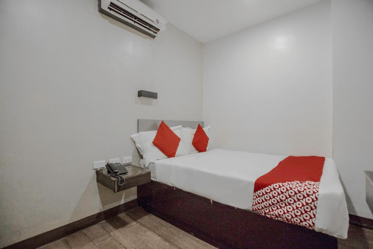Oyo 637 Fox Hotel Ciudad Quezon Exterior foto