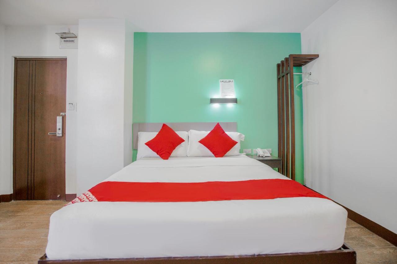 Oyo 637 Fox Hotel Ciudad Quezon Exterior foto